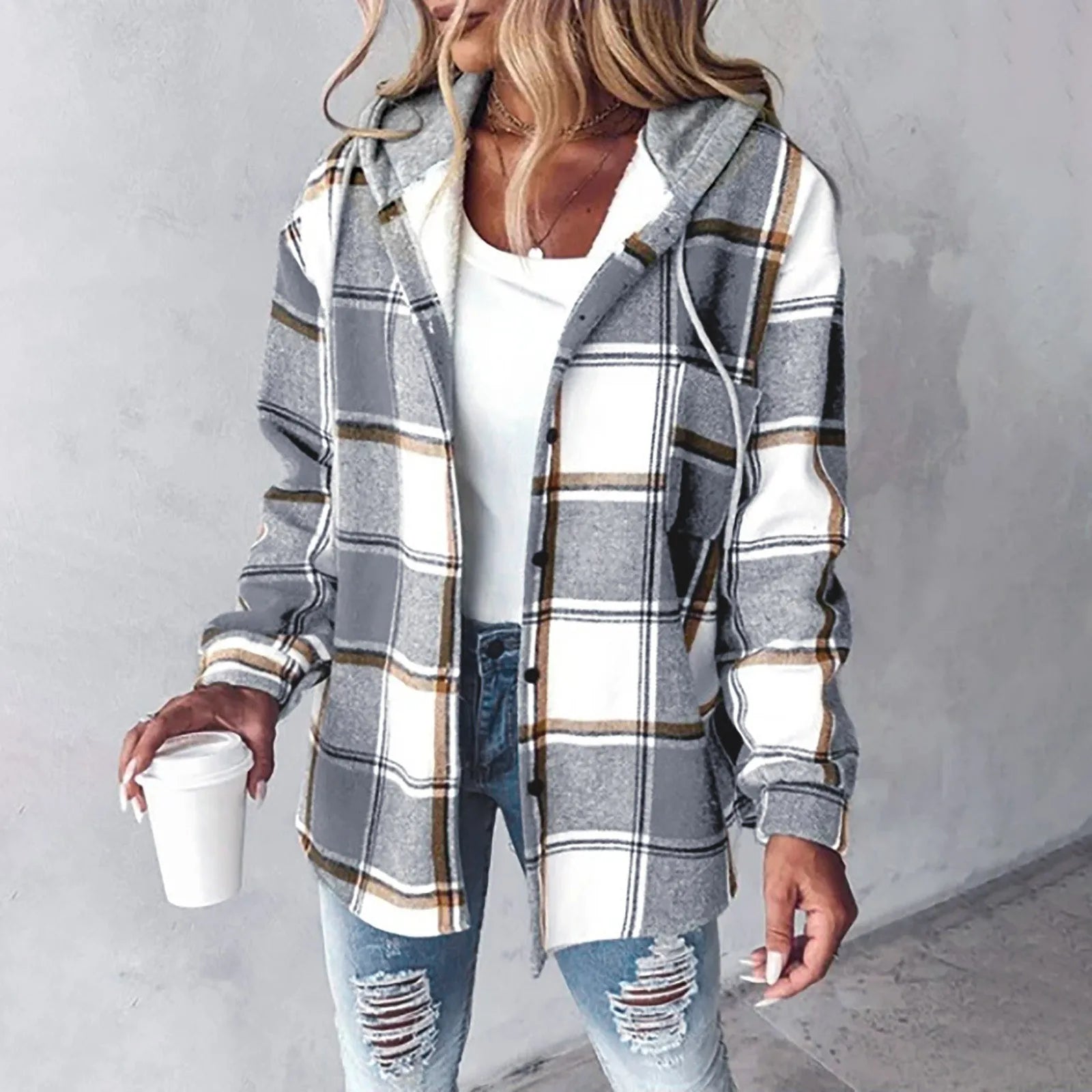 Daniela – Warm & Stylish Plaid Jacket